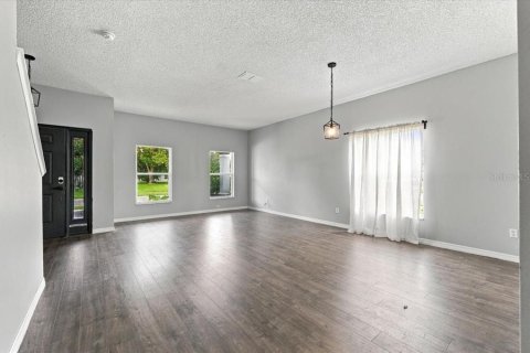 Casa en venta en Orlando, Florida, 5 dormitorios, 261.24 m2 № 2383579 - foto 2