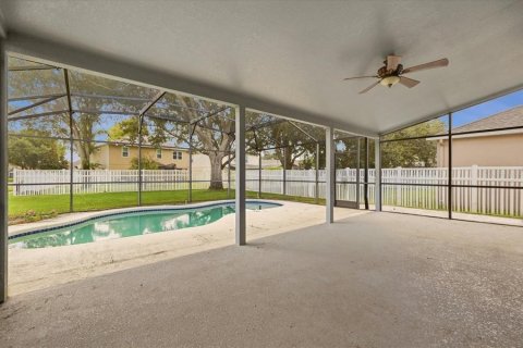 Casa en venta en Orlando, Florida, 5 dormitorios, 261.24 m2 № 2383579 - foto 18