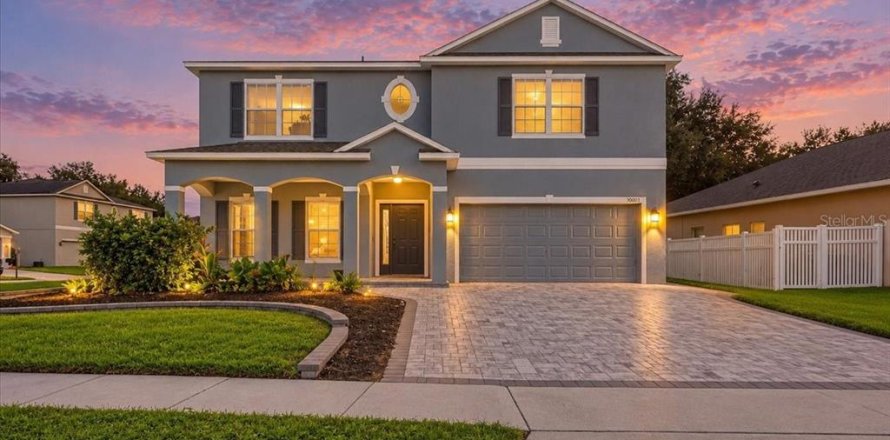 Casa en Orlando, Florida 5 dormitorios, 261.24 m2 № 2383579