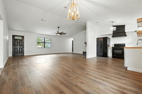 House in Saint Augustine, Florida 3 bedrooms, 140.1 sq.m. № 1918662 - photo 5