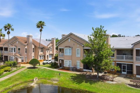Condo in Tampa, Florida, 2 bedrooms № 2094692 - photo 26