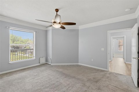 Condo in Tampa, Florida, 2 bedrooms № 2094692 - photo 18