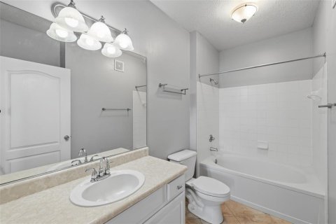 Condo in Tampa, Florida, 2 bedrooms № 2094692 - photo 19