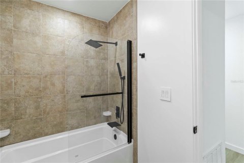 Casa en venta en Port Charlotte, Florida, 3 dormitorios, 109.25 m2 № 1837701 - foto 20