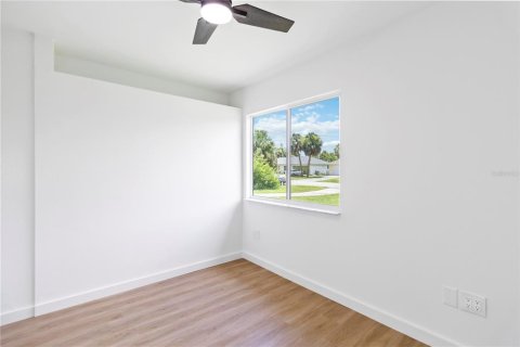 Casa en venta en Port Charlotte, Florida, 3 dormitorios, 109.25 m2 № 1837701 - foto 22