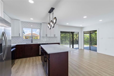 Casa en venta en Port Charlotte, Florida, 3 dormitorios, 109.25 m2 № 1837701 - foto 8