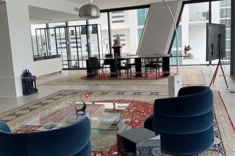 Condo in Miami, Florida, 4 bedrooms  № 1941570 - photo 6