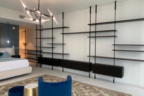 Condo in Miami, Florida, 4 bedrooms  № 1941570 - photo 19