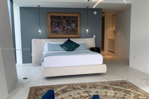 Condo in Miami, Florida, 4 bedrooms  № 1941570 - photo 5