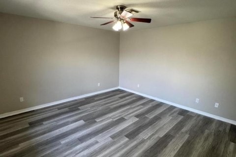Townhouse in St. Lucie, Florida 3 bedrooms, 144.93 sq.m. № 2191065 - photo 19