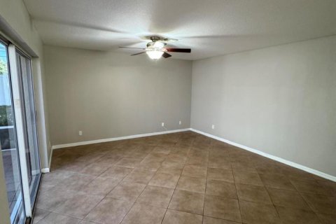 Townhouse in St. Lucie, Florida 3 bedrooms, 144.93 sq.m. № 2191065 - photo 10