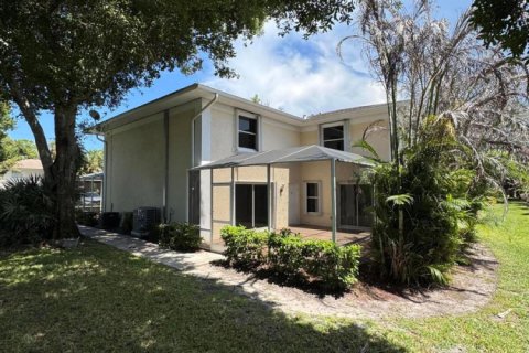 Townhouse in St. Lucie, Florida 3 bedrooms, 144.93 sq.m. № 2191065 - photo 2