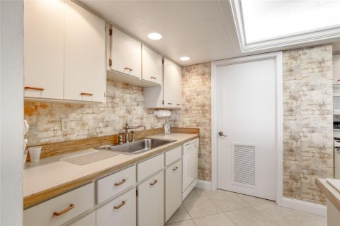 Copropriété à vendre à Ormond Beach, Floride: 2 chambres, 137.87 m2 № 1273338 - photo 8