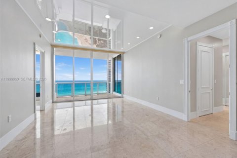 Condominio en venta en Sunny Isles Beach, Florida, 2 dormitorios, 148.64 m2 № 2067577 - foto 22