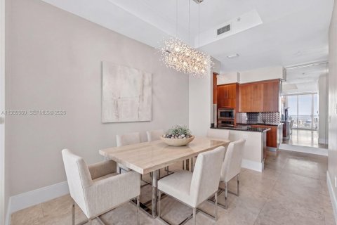 Condominio en venta en Sunny Isles Beach, Florida, 2 dormitorios, 148.64 m2 № 2067577 - foto 8