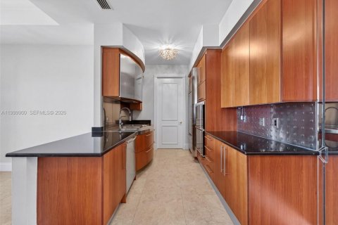 Condominio en venta en Sunny Isles Beach, Florida, 2 dormitorios, 148.64 m2 № 2067577 - foto 12