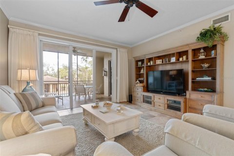 Condo in Palm Coast, Florida, 3 bedrooms № 2208752 - photo 11