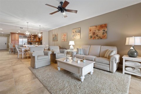 Condo in Palm Coast, Florida, 3 bedrooms № 2208752 - photo 15
