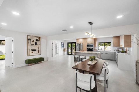 Villa ou maison à vendre à Lighthouse Point, Floride: 4 chambres, 201.41 m2 № 2397915 - photo 9