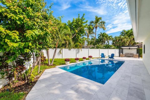Villa ou maison à vendre à Lighthouse Point, Floride: 4 chambres, 201.41 m2 № 2397915 - photo 5