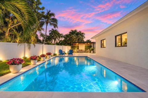 Villa ou maison à vendre à Lighthouse Point, Floride: 4 chambres, 201.41 m2 № 2397915 - photo 3