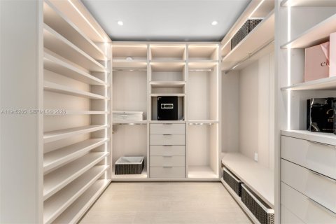 Купить кондоминиум в Майами-Бич, Флорида 3 спальни, 233.37м2, № 2001871 - фото 18