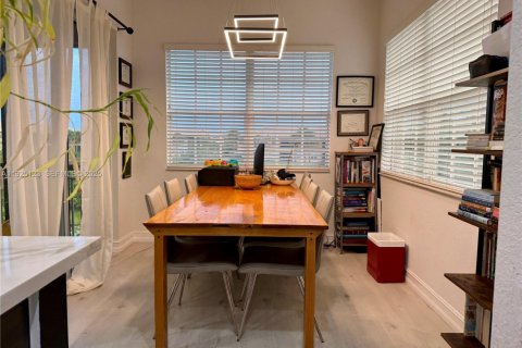 Купить таунхаус в Паркленд, Флорида 3 спальни, 141.58м2, № 2034554 - фото 6