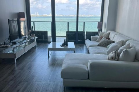 Copropriété à louer à Miami, Floride: 2 chambres, 106.19 m2 № 2154855 - photo 2
