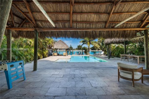 Casa en alquiler en Miami Beach, Florida, 4 dormitorios, 204.38 m2 № 2025561 - foto 22