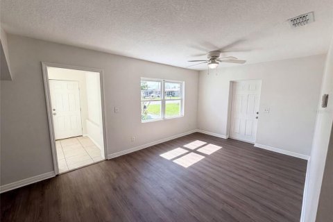 Villa ou maison à vendre à Melbourne, Floride: 3 chambres, 105.72 m2 № 2200993 - photo 7