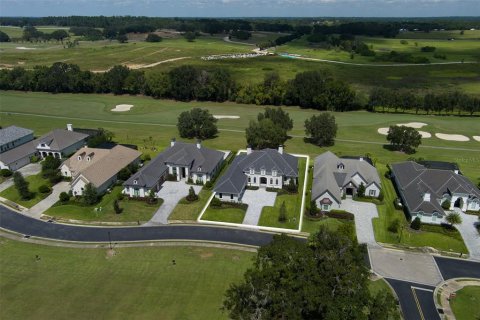 House in Ocala, Florida 4 bedrooms, 297.66 sq.m. № 1515458 - photo 29