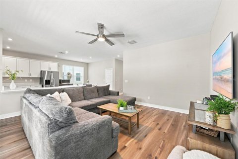 House in Tampa, Florida 5 bedrooms, 222.97 sq.m. № 2348307 - photo 30