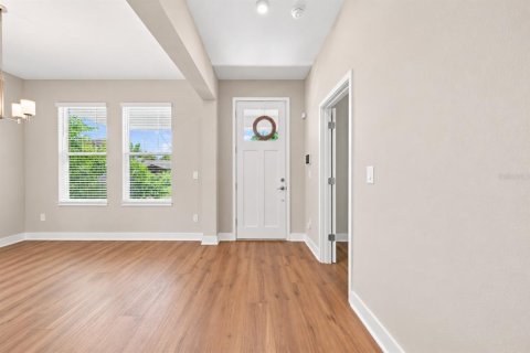 House in Tampa, Florida 5 bedrooms, 222.97 sq.m. № 2348307 - photo 11