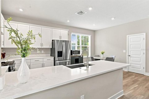 House in Tampa, Florida 5 bedrooms, 222.97 sq.m. № 2348307 - photo 19