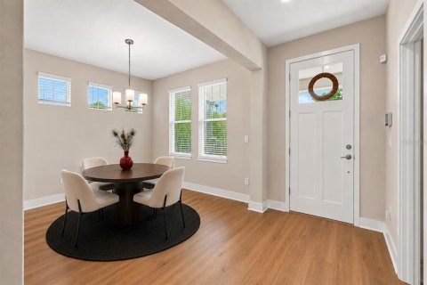 House in Tampa, Florida 5 bedrooms, 222.97 sq.m. № 2348307 - photo 10