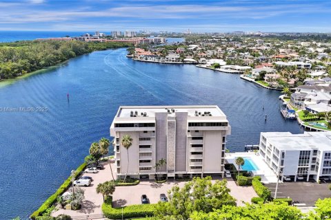 Condominio en alquiler en Boca Raton, Florida, 4 dormitorios, 241.55 m2 № 1935345 - foto 1