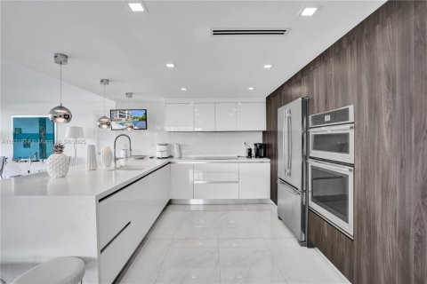 Condominio en alquiler en Boca Raton, Florida, 4 dormitorios, 241.55 m2 № 1935345 - foto 18