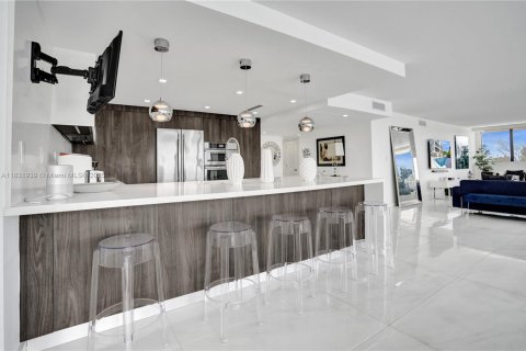 Condominio en alquiler en Boca Raton, Florida, 4 dormitorios, 241.55 m2 № 1935345 - foto 19