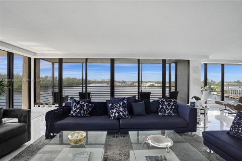 Condominio en alquiler en Boca Raton, Florida, 4 dormitorios, 241.55 m2 № 1935345 - foto 4