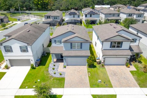 Villa ou maison à vendre à Kissimmee, Floride: 4 chambres, 197.7 m2 № 2322618 - photo 6