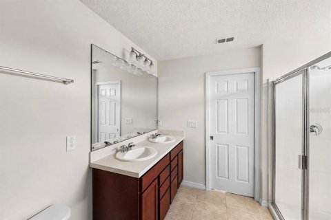 Villa ou maison à vendre à Kissimmee, Floride: 4 chambres, 197.7 m2 № 2322618 - photo 25