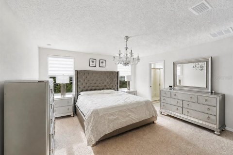 Villa ou maison à vendre à Kissimmee, Floride: 4 chambres, 197.7 m2 № 2322618 - photo 18