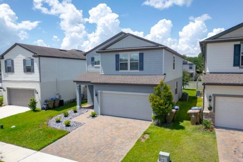 Villa ou maison à vendre à Kissimmee, Floride: 4 chambres, 197.7 m2 № 2322618 - photo 5