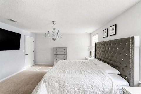 Villa ou maison à vendre à Kissimmee, Floride: 4 chambres, 197.7 m2 № 2322618 - photo 20