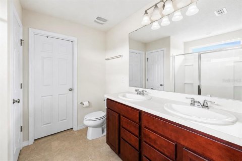 Villa ou maison à vendre à Kissimmee, Floride: 4 chambres, 197.7 m2 № 2322618 - photo 24