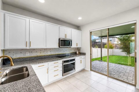 Villa ou maison à vendre à Kissimmee, Floride: 4 chambres, 197.7 m2 № 2322618 - photo 12