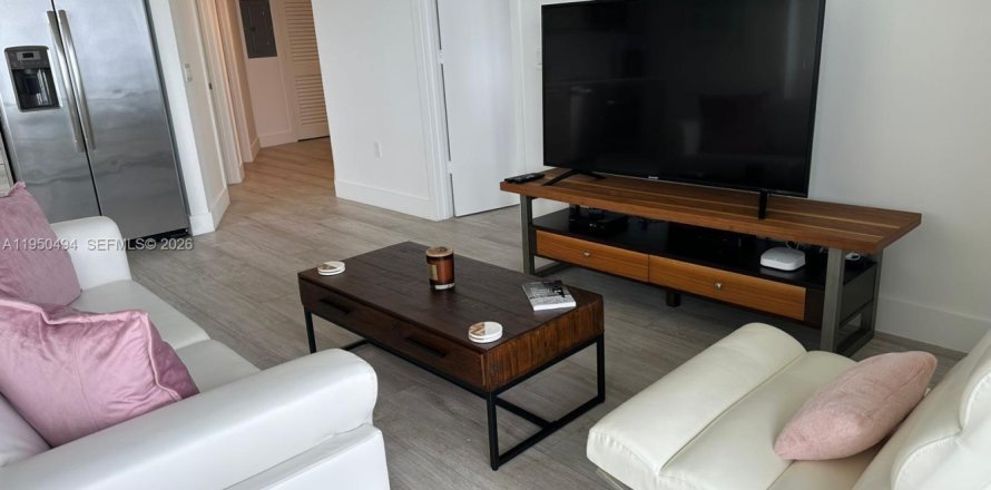 Condo à Miami, Floride, 2 chambres  № 2153088