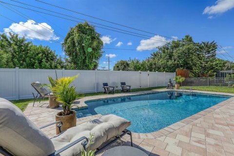Villa ou maison à vendre à Sarasota, Floride: 3 chambres, 179.12 m2 № 1900596 - photo 5