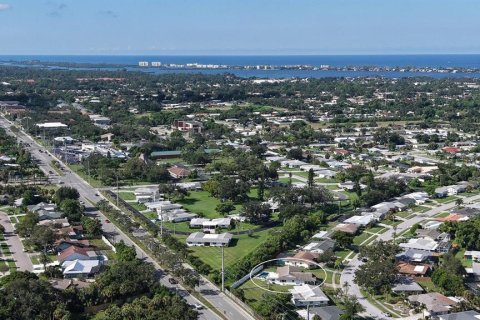 Villa ou maison à vendre à Sarasota, Floride: 3 chambres, 179.12 m2 № 1900596 - photo 8