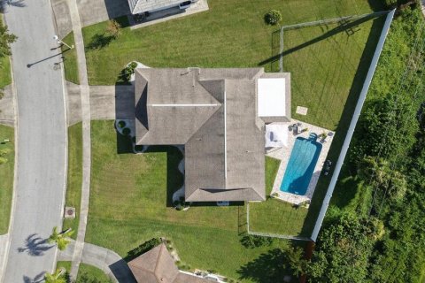 Villa ou maison à vendre à Sarasota, Floride: 3 chambres, 179.12 m2 № 1900596 - photo 2